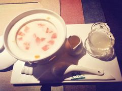 -燕庭·纯燕窝·甜品下午茶(南京西路店)