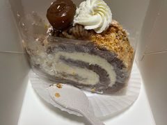 巧克力榛子卷卷-花花卷卷·鲜食蛋糕(静安久光百货店)