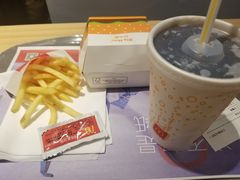 -麦当劳(杭州西湖银泰百货店)