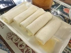 -周大娘牛乳(旧寨古村总店)