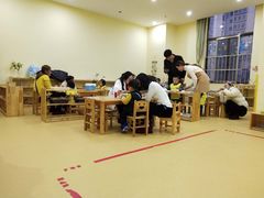 -瑞恩宝感统训练·语言提升·蒙氏托育中心