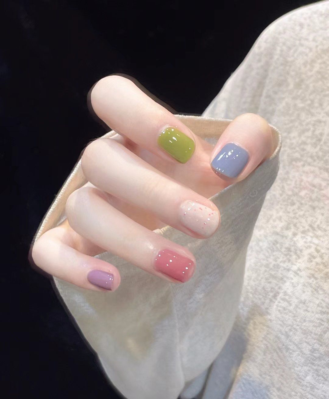 夏日清新指甲色推荐