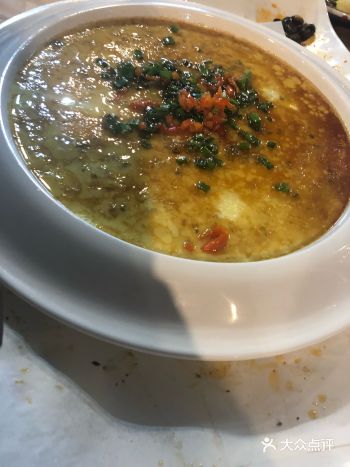 这里吃串的店在齐鲁软件园，跟着导航走没错的