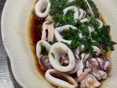 葱油海钓鱿鱼-胡叨叨黄油砂锅焗海鲜(百家湖1912店 )