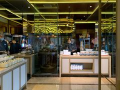 -大中华希尔顿酒店-念自助餐·嗨啤·小龙虾