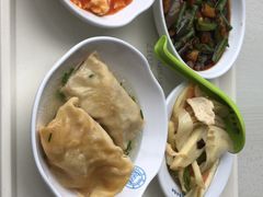 -同济大学本部学苑饮食广场