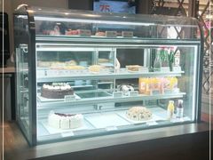 面包甜点陈列柜-Peet's Coffee皮爷咖啡(豫园店)