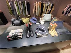 -Acne Studios(芮欧百货店)