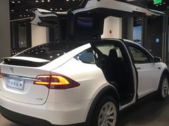 -TESLA 特斯拉(上海太古汇体验店)