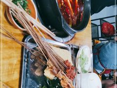 -灌县老妈砂锅串串香(万科红生活广场店)