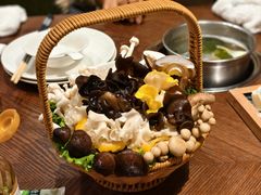 -东海怡品海鲜豆捞(舟宿夜江店)