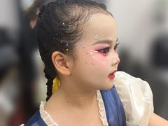 -吉田美学化妆美甲摄影培训(宁波校区)