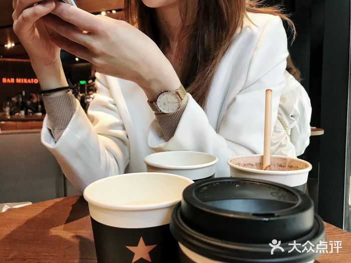 星巴克(西藏路店)图片