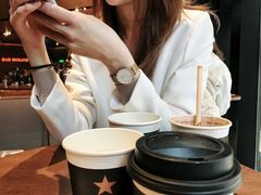 -星巴克(西藏路店)