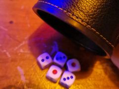 -Helens海伦司小酒馆(复旦大学店)