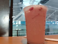 -星巴克(青岛火车北站候车大厅店)