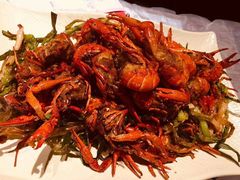 -巴厘龙虾·榜首油焖大虾(音乐学院·沿江酒馆店)