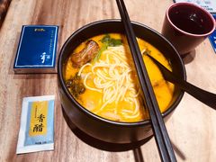 酸汤猪软骨面-和府捞面(东直门银座店)