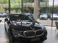 -上海宝信宝马4S店