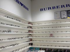 -美式眼镜·授权蔡司.依视路.尼康.豪雅.明月(南翔印象城店)