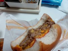 -麦当劳(展览路店)