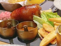 -YUE·6·西式融合餐厅(外滩六号店)