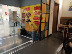-鸡遇虾煲干锅火锅(小寨金莎店)