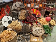 -周小明火锅(黑金冠社区店)