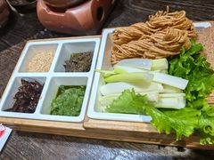 -魁盛居百年鲁菜馆(县西巷店)