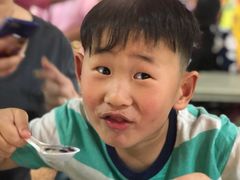 -六合夜市