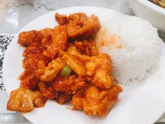 菠萝鸡片盖饭-臻味斋