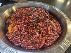 -洞亭火锅(防空洞总店)