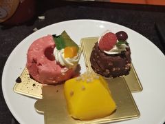 -万荟轩海鲜·粤式点心自助餐厅(蓝海风万怡酒店)