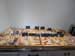 -yeast面包店