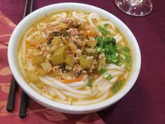 小锅米线-蝴蝶泉宾馆-中餐厅