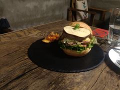 -HIGH FIVE哈福手工汉堡(桂林路店)