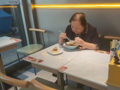 -小杨生煎(百联嘉定购物中心店)
