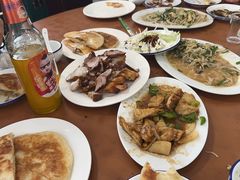 -铁东熏肉大饼铺老二马路黑牌子