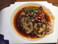 -多嘴肉蟹煲(万达店)