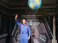 -厦门帷幕开啦红地毯蜡像艺术馆