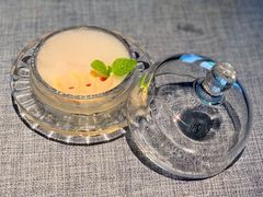 柑橘奶油酸乳酪冻配柠檬泡沫-弦月窗LUNETTE BY AMANDA(复兴路店)