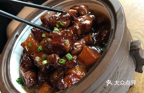 Pangke Private Red-Braised Pork Belly
