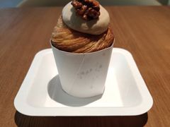 焦糖核桃卡仕达可芬小脑袋-VERIE BAKEHOUSE