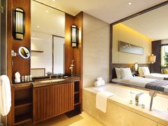 -西双版纳融创皇冠假日度假酒店