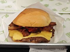 香辣烟熏培根牛肉堡-Shake Shack(西单大悦城店)