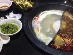 -重庆德庄火锅(体育中心店)