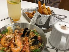 -露露家咖啡店