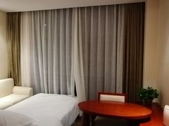 -兴芮温泉度假区