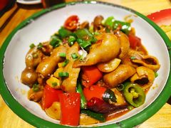 板栗烧肥肠-兔槽江湖菜·重庆璧山兔(水围店)