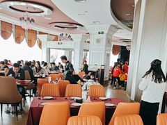 -荣誉国际酒店-云顶旋转餐厅